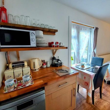 Stunning Countryside Views & Private Balcony! Cozy Room, 3 Miles To Lyme Regis - Free Parking & Wifi Axminster Bagian luar foto