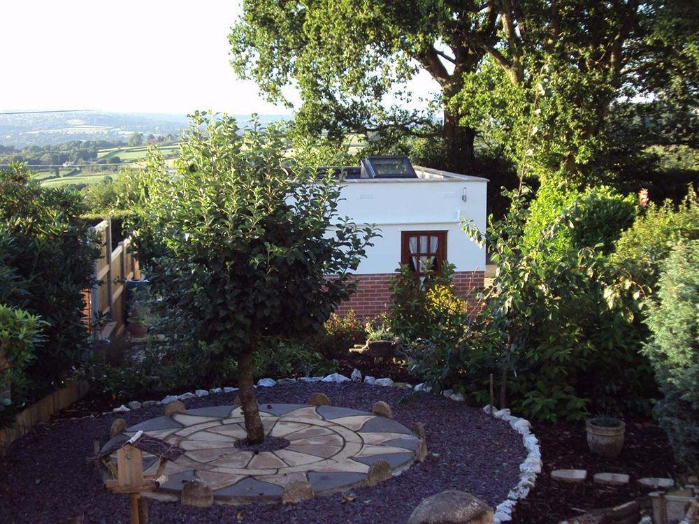 Stunning Countryside Views & Private Balcony! Cozy Room, 3 Miles To Lyme Regis - Free Parking & Wifi Axminster Bagian luar foto